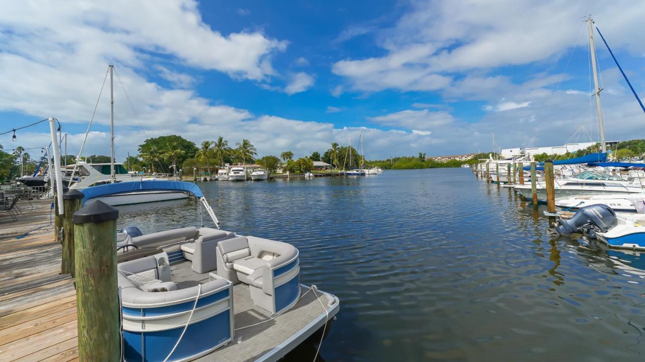 Sarasota Cay Club #612 - Heated Pool, Bunk Beds, Huge Tv, Tiki Bar, More! Exterior photo