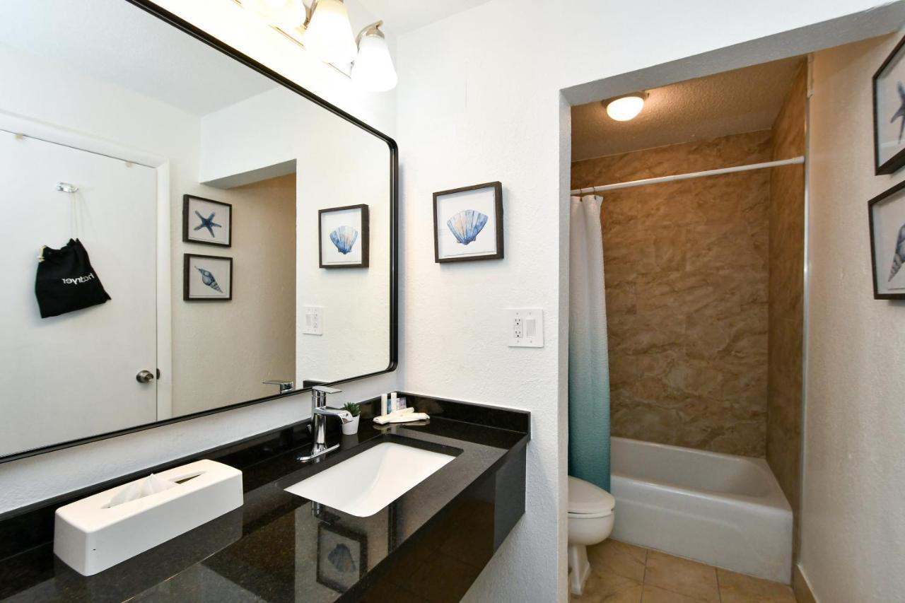 Sarasota Cay Club #612 - Heated Pool, Bunk Beds, Huge Tv, Tiki Bar, More! Exterior photo