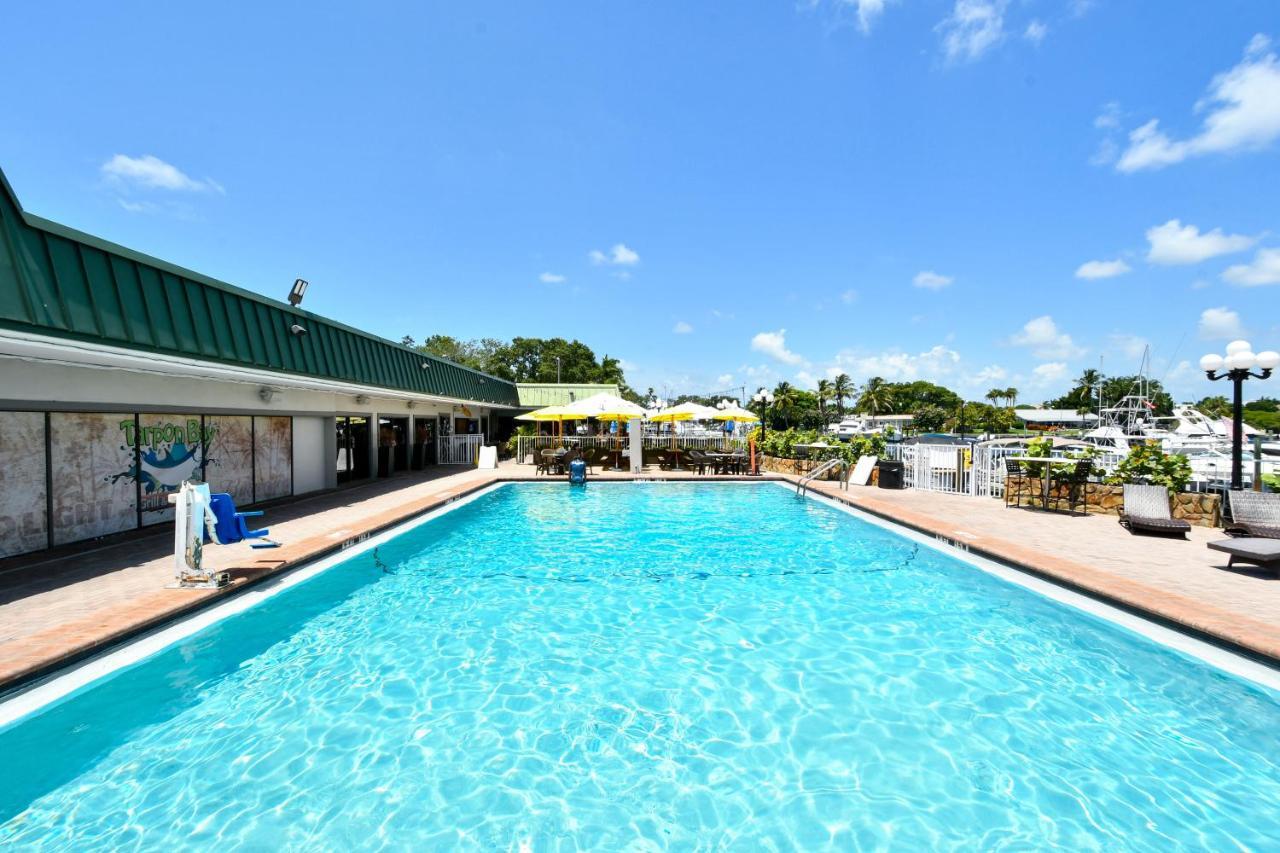 Sarasota Cay Club #612 - Heated Pool, Bunk Beds, Huge Tv, Tiki Bar, More! Exterior photo